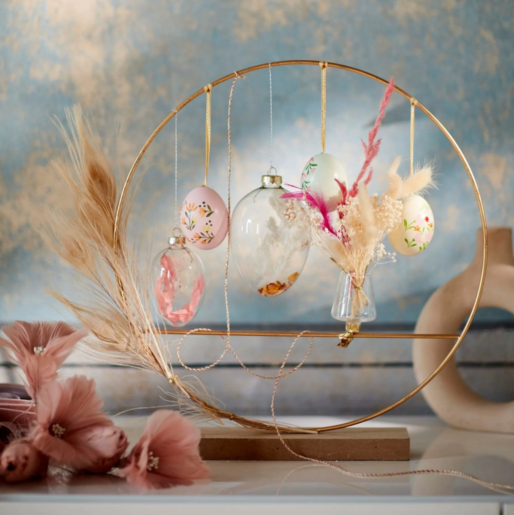 Discount Anneau Metallique Décoratif Sur Support Idées De Cadeaux