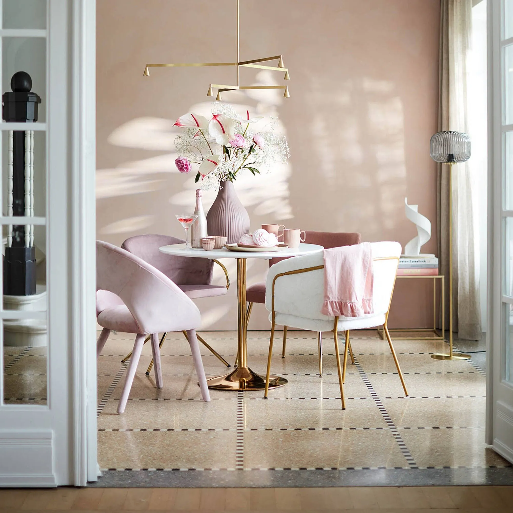 Best Sale Chaise En Velours Celin Chaises