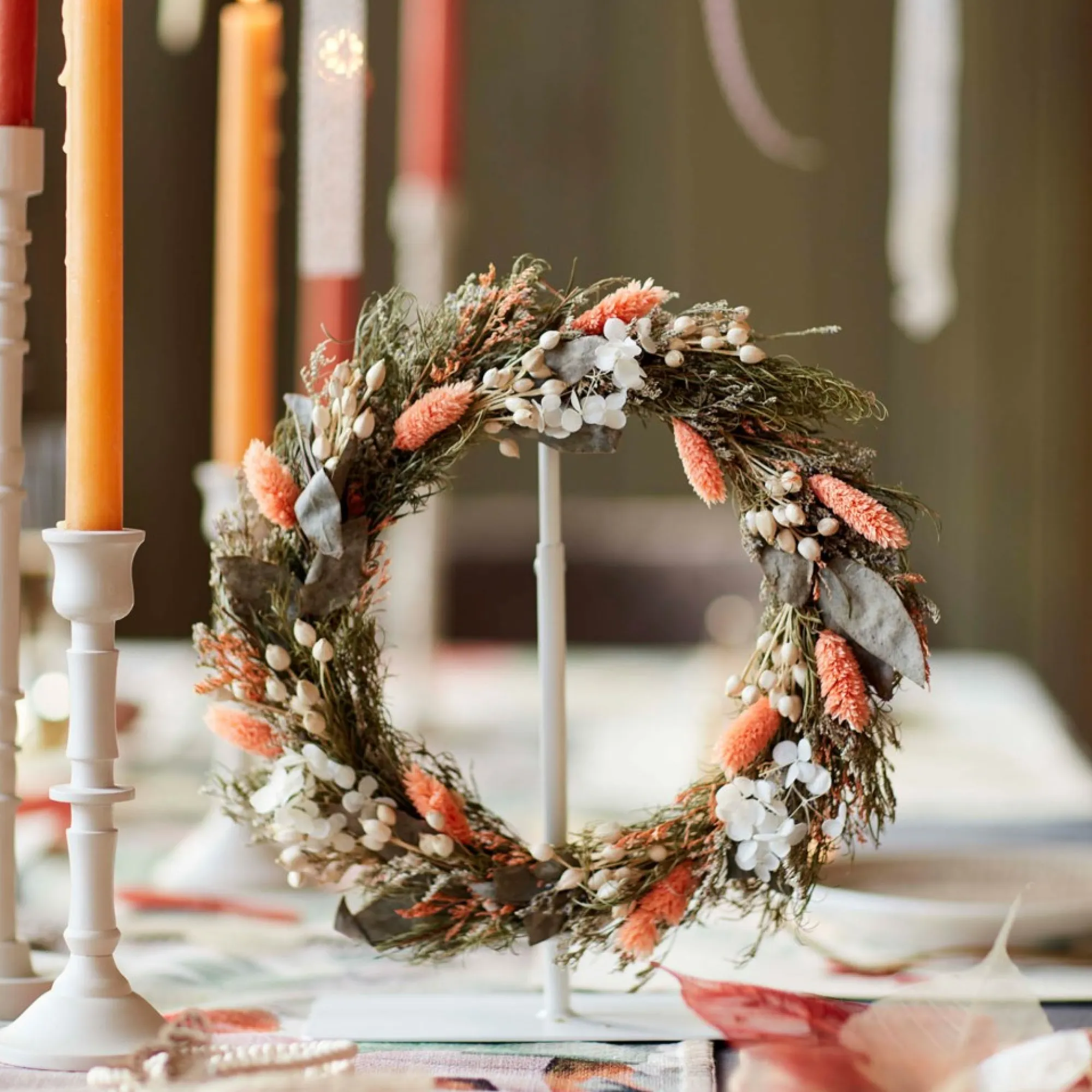 Flash Sale Couronne De Fleurs Sechees Estelle Avec Porte-Couronne Idées De Cadeaux