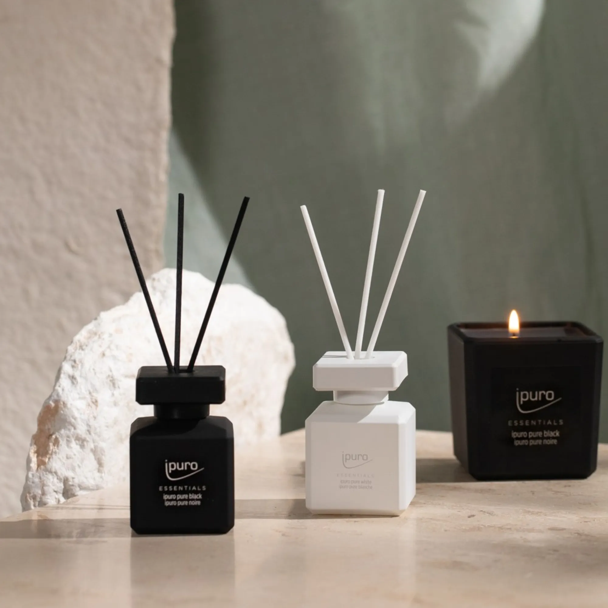 Sale Essentials Bougie Parfumee Pure Black Idées De Cadeaux