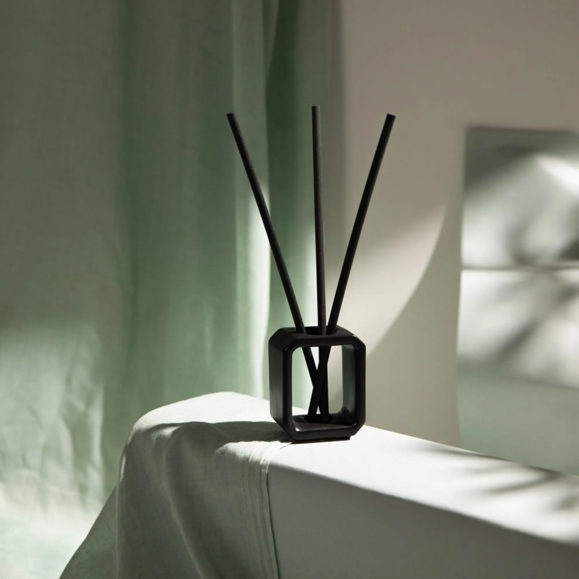 Cheap Essentials Kit De Sticks Parfumes Black Bamboo Idées De Cadeaux