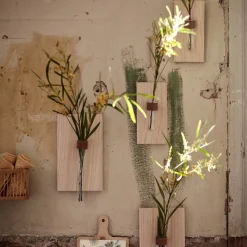 New Vase Mural Reagenz Vases